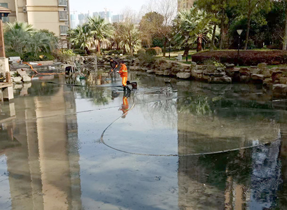 六盘水景观池淤泥清理